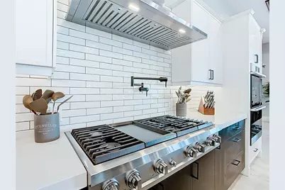 984 Jack Nicklaus Court, Kissimmee, FL 34747 - Photo 21