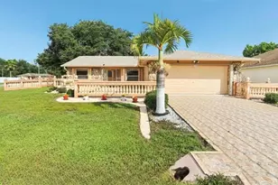 364 Colony Ct, Kissimmee, FL 34758 - Photo 1
