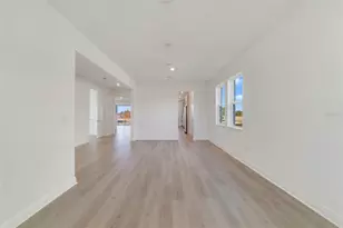 447 Veneto Cir, Clermont, FL 34715 - Photo 3