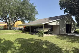 32137 Wolf Branch Ln, Sorrento, FL 32776 - Photo 67