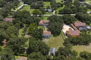 32137 Wolf Branch Ln, Sorrento, FL 32776 - Photo 91