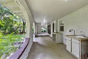 211 Cassady St, Umatilla, FL 32784 - Photo 9