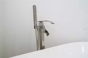 1438 Sarasota Dr, Kissimmee, FL 34759 - Photo 39