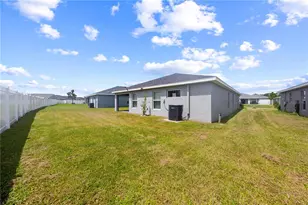 6944 Abbywood Ln, Zephyrhills, FL 33541 - Photo 43