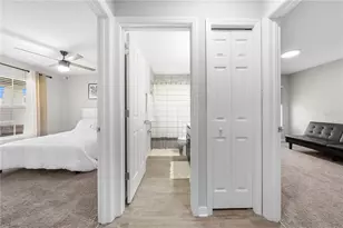 6944 Abbywood Ln, Zephyrhills, FL 33541 - Photo 13