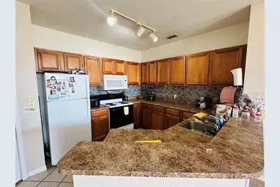 6169 Metrowest Boulevard #307, Orlando, FL 32835 - Photo 3