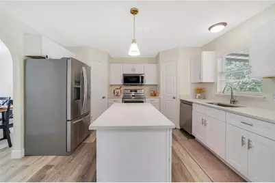 1104 Chateau Circle, Minneola, FL 34715 - Photo 7