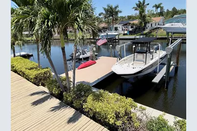 1357 52nd Avenue NE, Saint Petersburg, FL 33703 - Photo 3