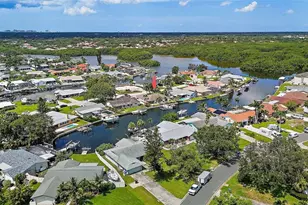 1357 52nd Ave NE, Saint Petersburg, FL 33703 - Photo 5