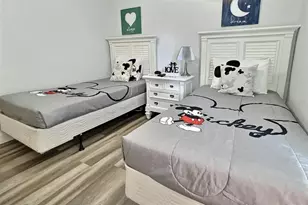 1005 Lake Berkley Dr, Kissimmee, FL 34746 - Photo 13