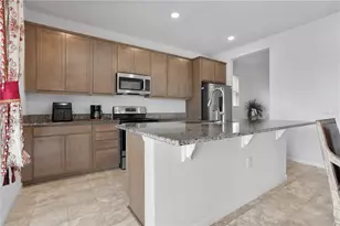 1076 Sugarwood St, Davenport, FL 33837 - Photo 9