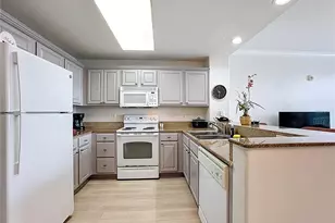 13415 Blue Heron Beach Dr, Orlando, FL 32821 - Photo 15