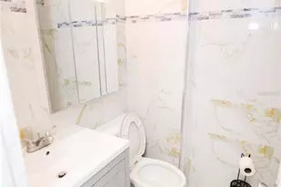 298 NW 104th St, Miami, FL 33150 - Photo 15