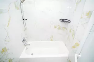 298 NW 104th St, Miami, FL 33150 - Photo 17