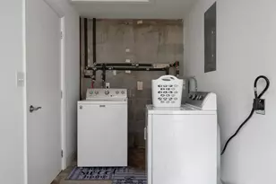 1425 NE 13th St, Gainesville, FL 32601 - Photo 13