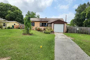 1310 Monterey Dr, Eustis, FL 32726 - Photo 3