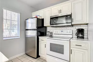 2211 San Vittorino Cir, Kissimmee, FL 34741 - Photo 5