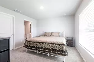 2554 Lakeshore Cir, Port Charlotte, FL 33952 - Photo 9