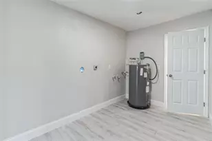 5210 S 84th St, Tampa, FL 33619 - Photo 29