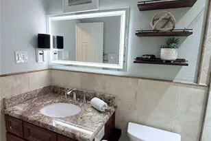 4855 Cobia Dr SE, Saint Petersburg, FL 33705 - Photo 11