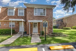 705 Perkins St, Leesburg, FL 34748 - Photo 1