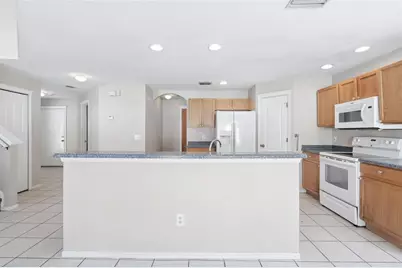 5601 Tanagergrove Way, Lithia, FL 33547 - Photo 11