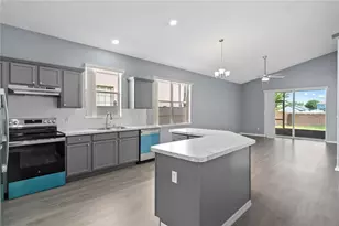 13431 Meadow Bay Loop, Orlando, FL 32824 - Photo 5