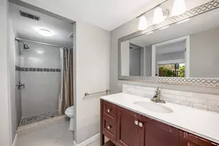 4830 Pebble Beach Dr, Orlando, FL 32811 - Photo 9