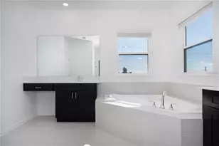 7137 Dilly Lake Ave, Groveland, FL 34736 - Photo 11