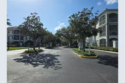 2729 Maitland Crossing Way #1206, Orlando, FL 32810 - Photo 3