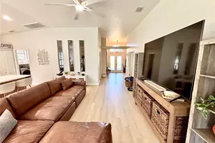 8495 Idlewood Ct, Lakewood Ranch, FL 34202 - Photo 7