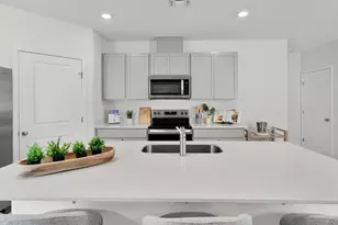 3310 Wakefield Dr, Haines City, FL 33844 - Photo 3