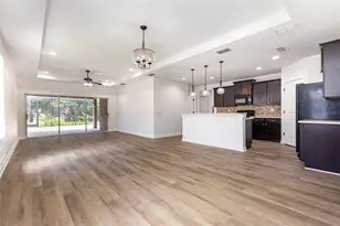 11923 Forest Park Cir, Bradenton, FL 34211 - Photo 5