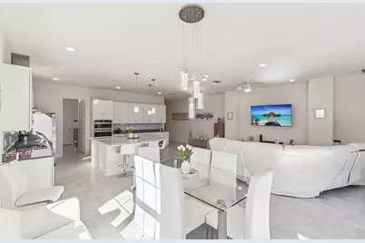 5081 Twin Lakes Boulevard, Saint Cloud, FL 34772 - Photo 13