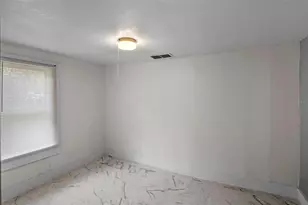 322 S Maple Ave, Sanford, FL 32771 - Photo 9