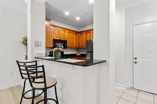 2528 Robert Trent Jones Dr, Orlando, FL 32835 - Photo 11