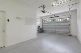 1042 Avenida Sonoma, Lady Lake, FL 32159 - Photo 37