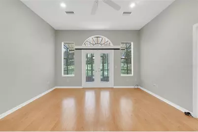 1042 Avenida Sonoma, Lady Lake, FL 32159 - Photo 17