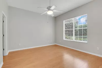 1042 Avenida Sonoma, Lady Lake, FL 32159 - Photo 21