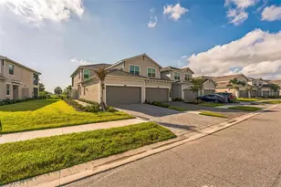 17660 Boracay Ct, Venice, FL 34293 - Photo 3