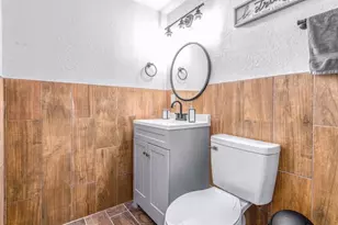 7508 Carolyn Ave, Orlando, FL 32807 - Photo 13