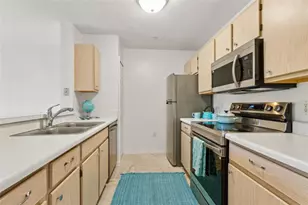 5459 Vineland Rd, Orlando, FL 32811 - Photo 9