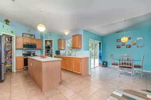 1708 Forest Glen Dr, Fruitland Park, FL 34731 - Photo 11