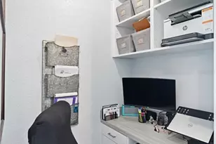 150 E Robinson St, Orlando, FL 32801 - Photo 17