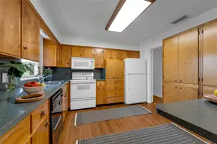 3019 Clemwood St, Orlando, FL 32803 - Photo 11