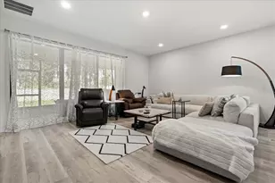 3866 Rose Mallow Dr, Kissimmee, FL 34746 - Photo 3