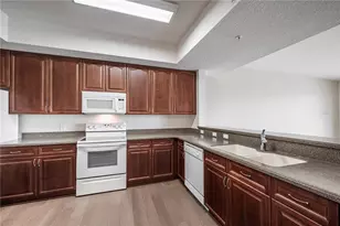 6336 Buford St, Orlando, FL 32835 - Photo 9