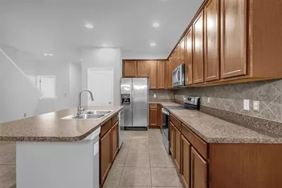 302 Maybeck Court, Sanford, FL 32771 - Photo 5