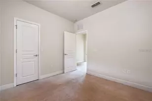 1323 Gilford Point Ln, Davenport, FL 33896 - Photo 7