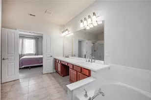 1323 Gilford Point Ln, Davenport, FL 33896 - Photo 37